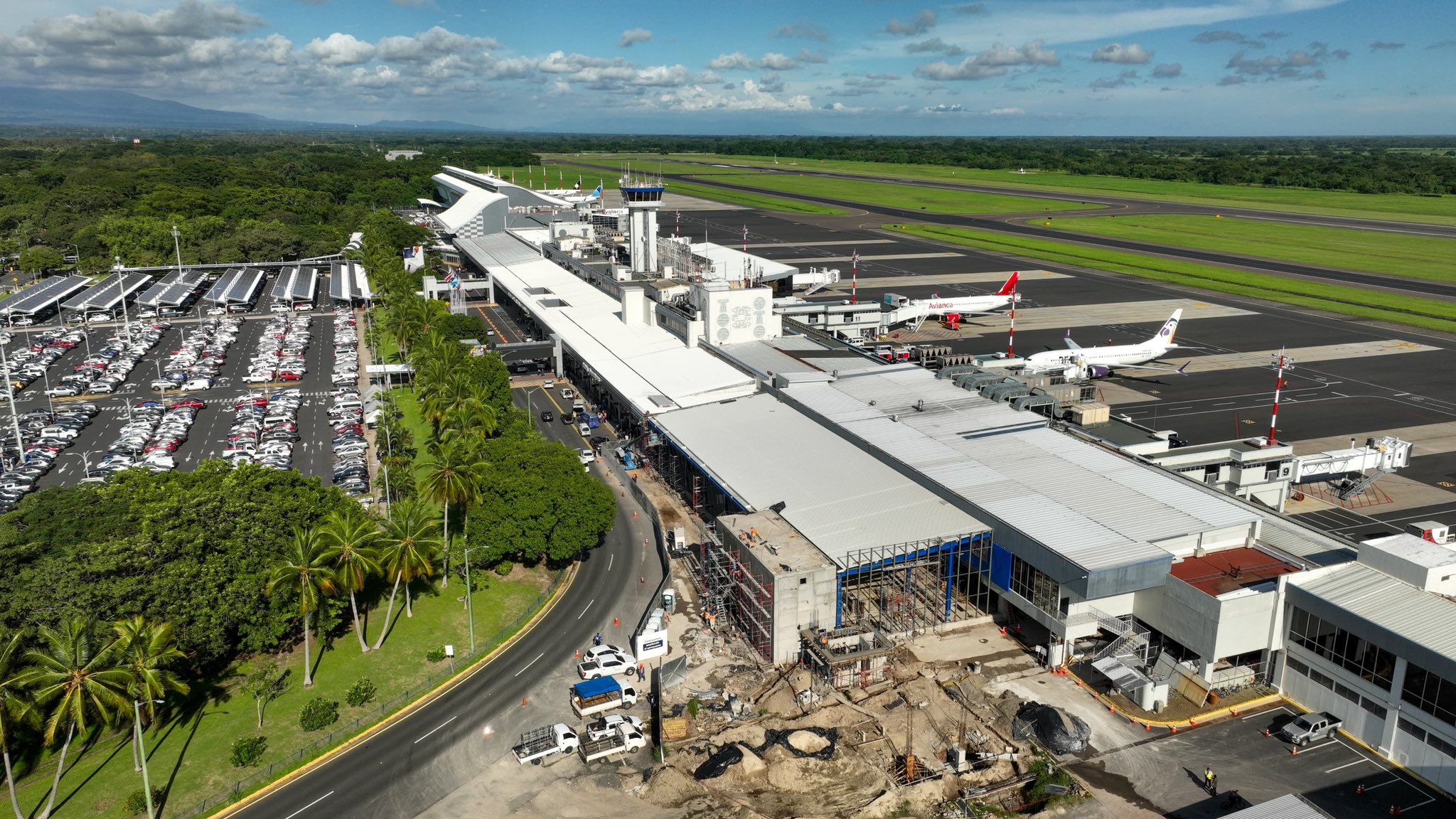 68-de-avance-en-la-ampliacion-del-area-de-registro-del-aeropuerto-internacional-de-el-salvador